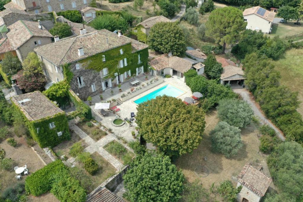 Le Domaine Du Soulier -gite Et D'hotes - La Maison Du Gardien
