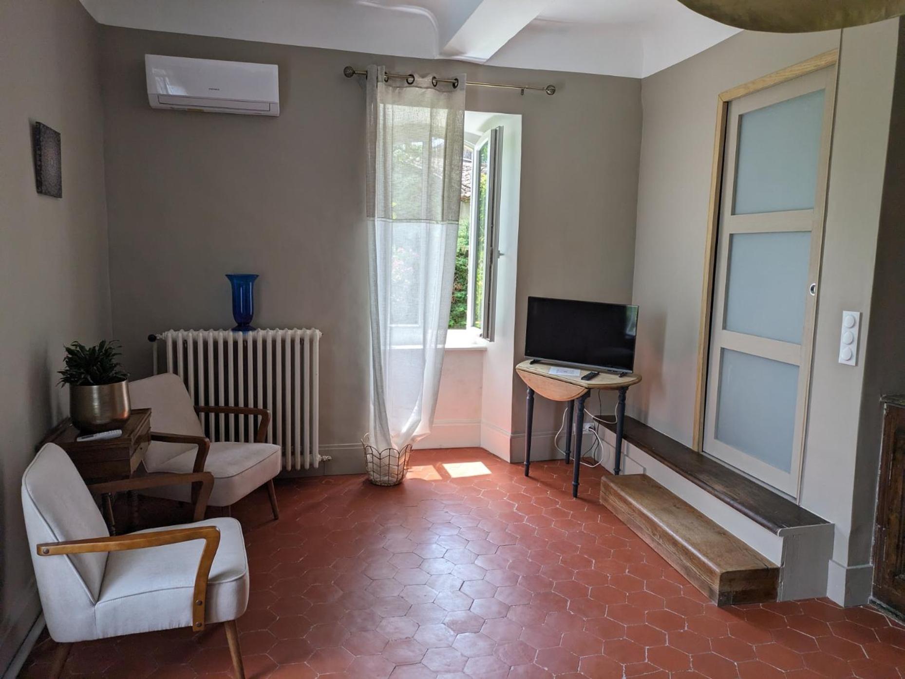 Le Domaine Du Soulier -gite Et D'hotes - La Maison Du Gardien Tornac