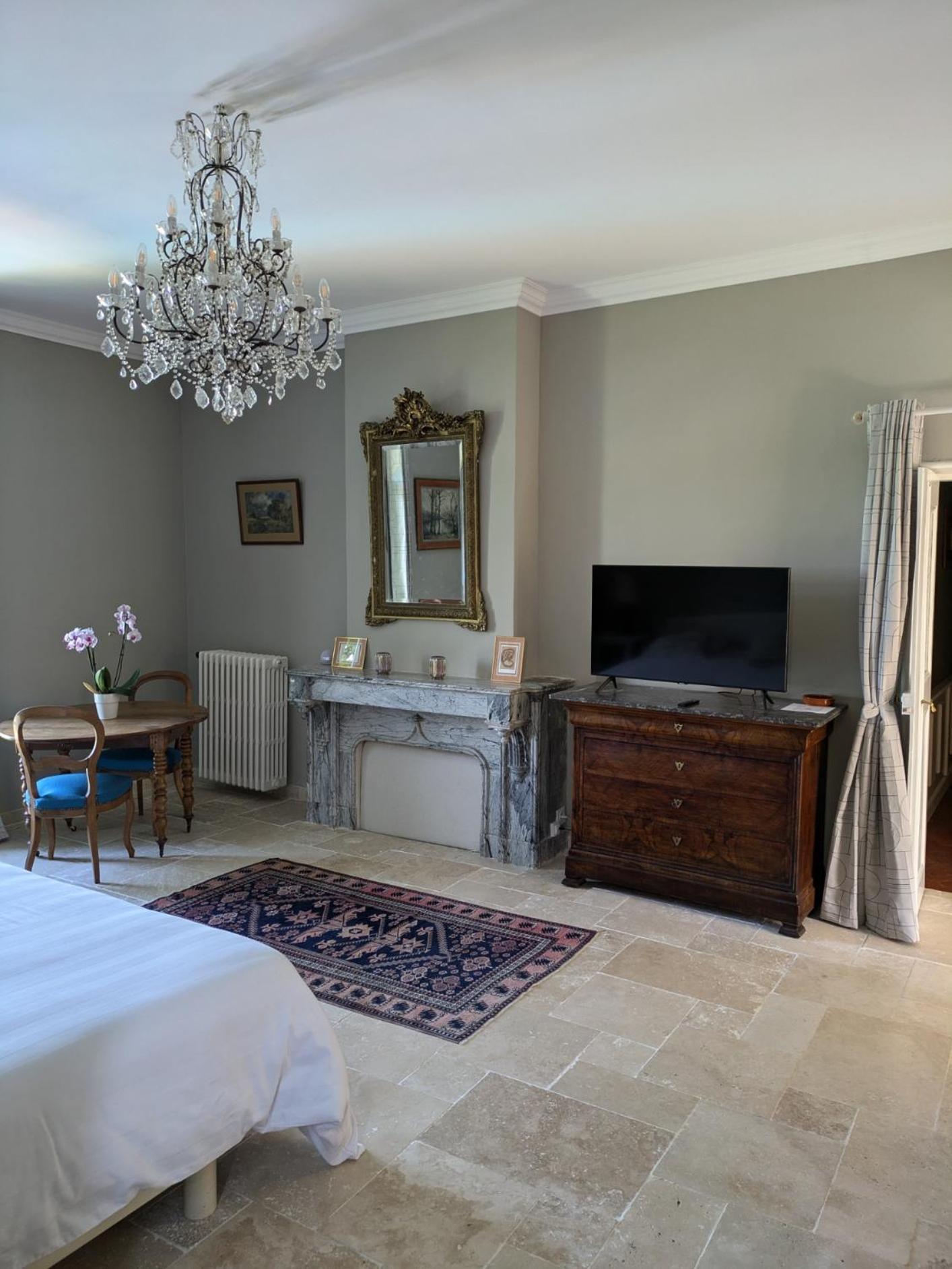 Apartment Le Domaine Du Soulier -gite Et D'hotes - La Maison Du Gardien Tornac