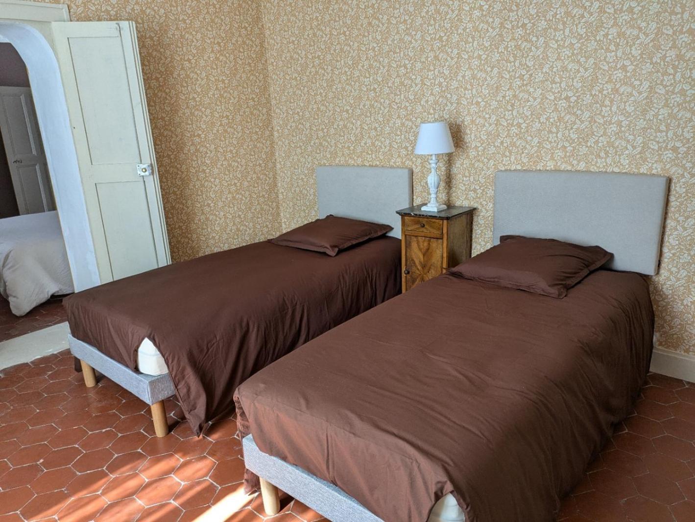 Le Domaine Du Soulier -gite Et D'hotes - La Maison Du Gardien Apartment Tornac