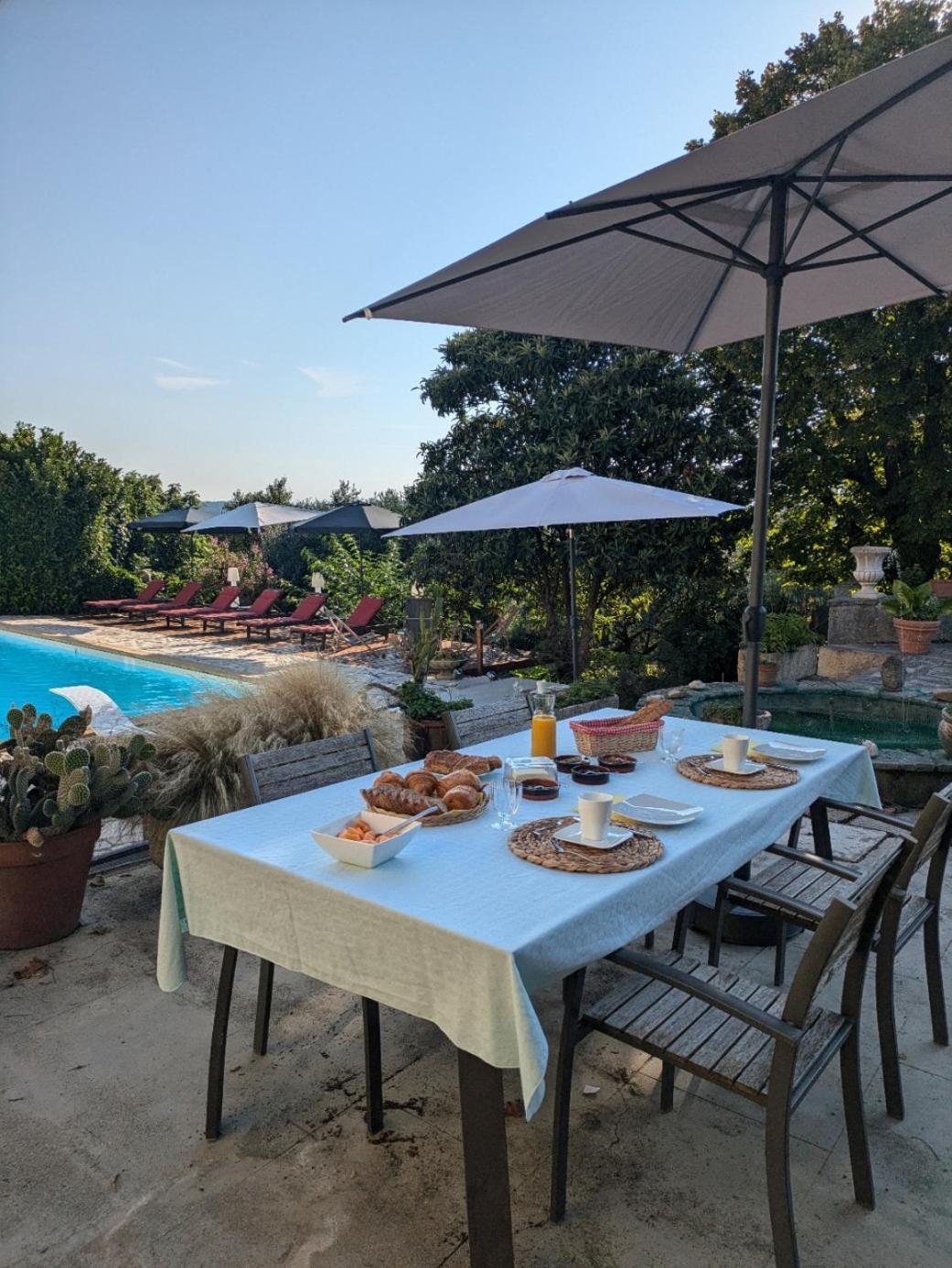 Le Domaine Du Soulier -gite Et D'hotes - La Maison Du Gardien Apartment *
